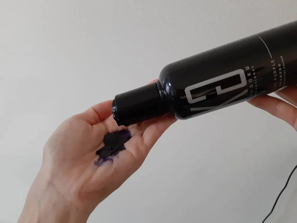 เทคนิคการสระผมและความถี่ที่ทำให้สีอยู่นานขึ้น 1.5 เท่า
